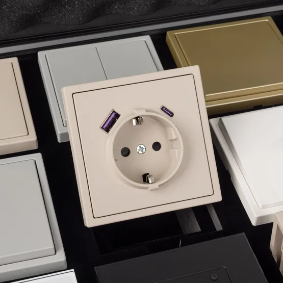 Фото #2 товара Демо-кейс WRA-CASE-MTL2-BK-V8 (NOBE, OMALI) (Arlight, Металл)